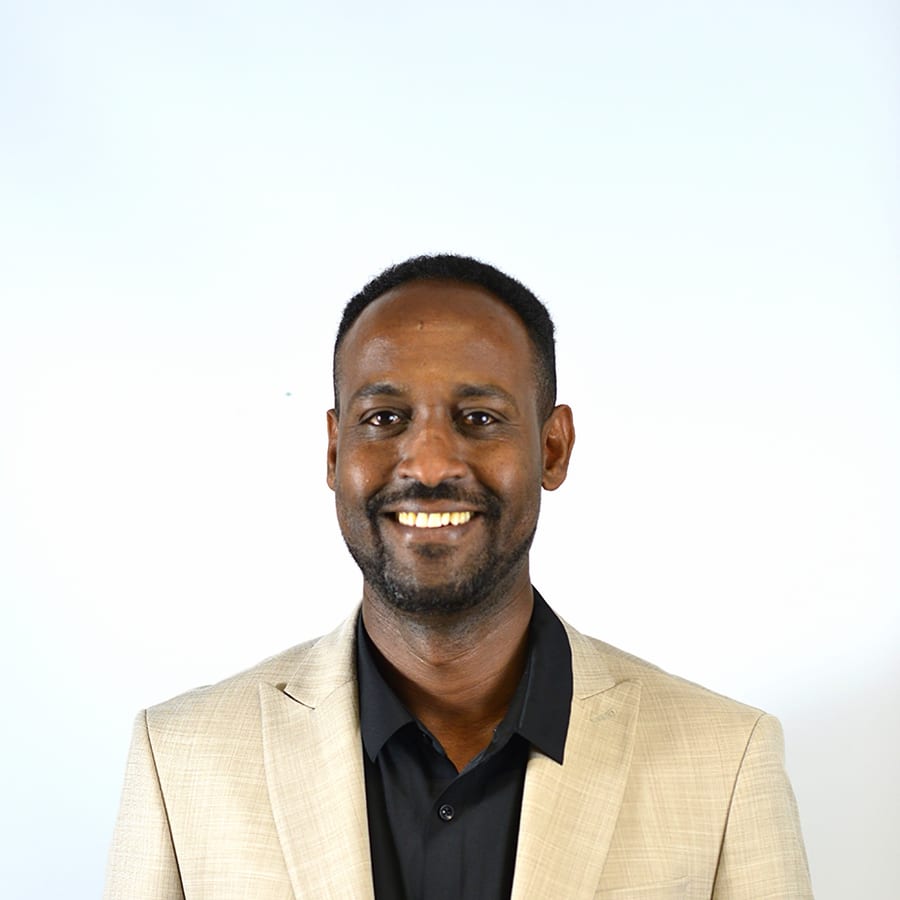 Niguse Ghebregzabiher - Sales Advisor